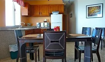 Lemontree Oceanfront Cottages 린콘 호텔