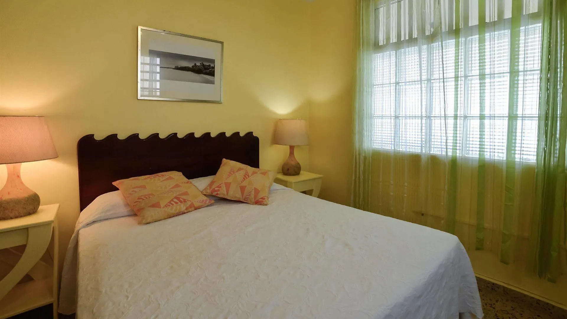 Lemontree Oceanfront Cottages 린콘 2*,