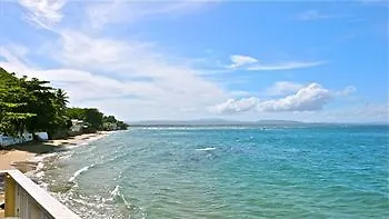 Lemontree Oceanfront Cottages 린콘